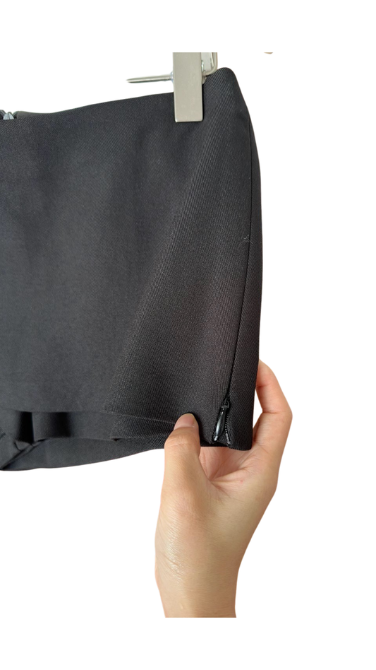 Дотуур шорттой мини юбка