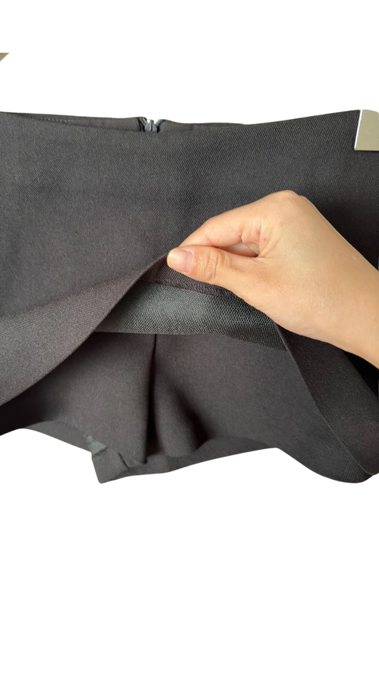 Дотуур шорттой мини юбка